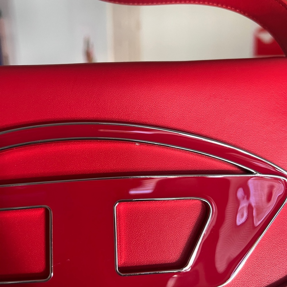 Diesel Red Shoulder Bag with Logo Detail - Picture 3 of 8